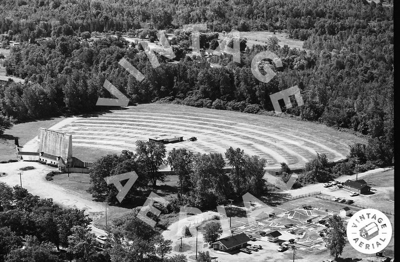 Lakeshore Putt-Putt Golf - 1982 Aerial Photo